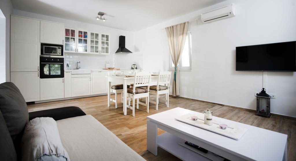 Apartments Villa Laguna With Pool Ražanj Δωμάτιο φωτογραφία