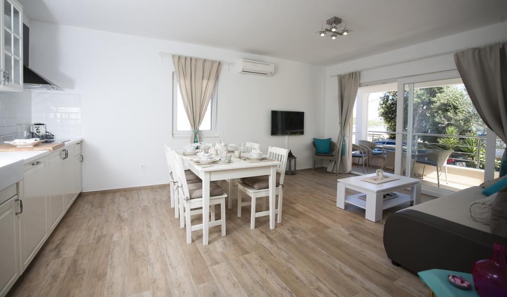 Apartments Villa Laguna With Pool Ražanj Δωμάτιο φωτογραφία