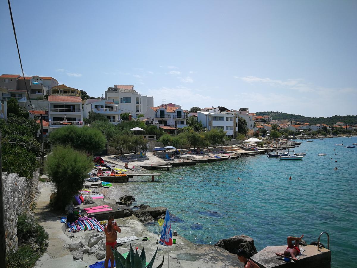 Apartments Villa Laguna With Pool Ražanj Εξωτερικό φωτογραφία